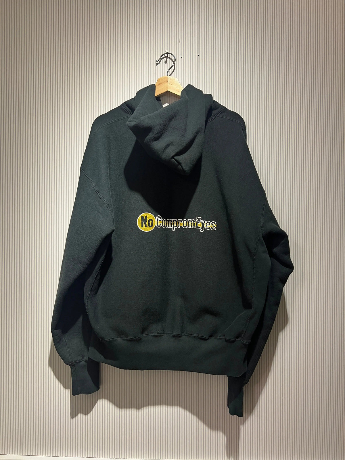 Vintage 90s RUN DMC No CompromEyes Lee Hoodie product image 2