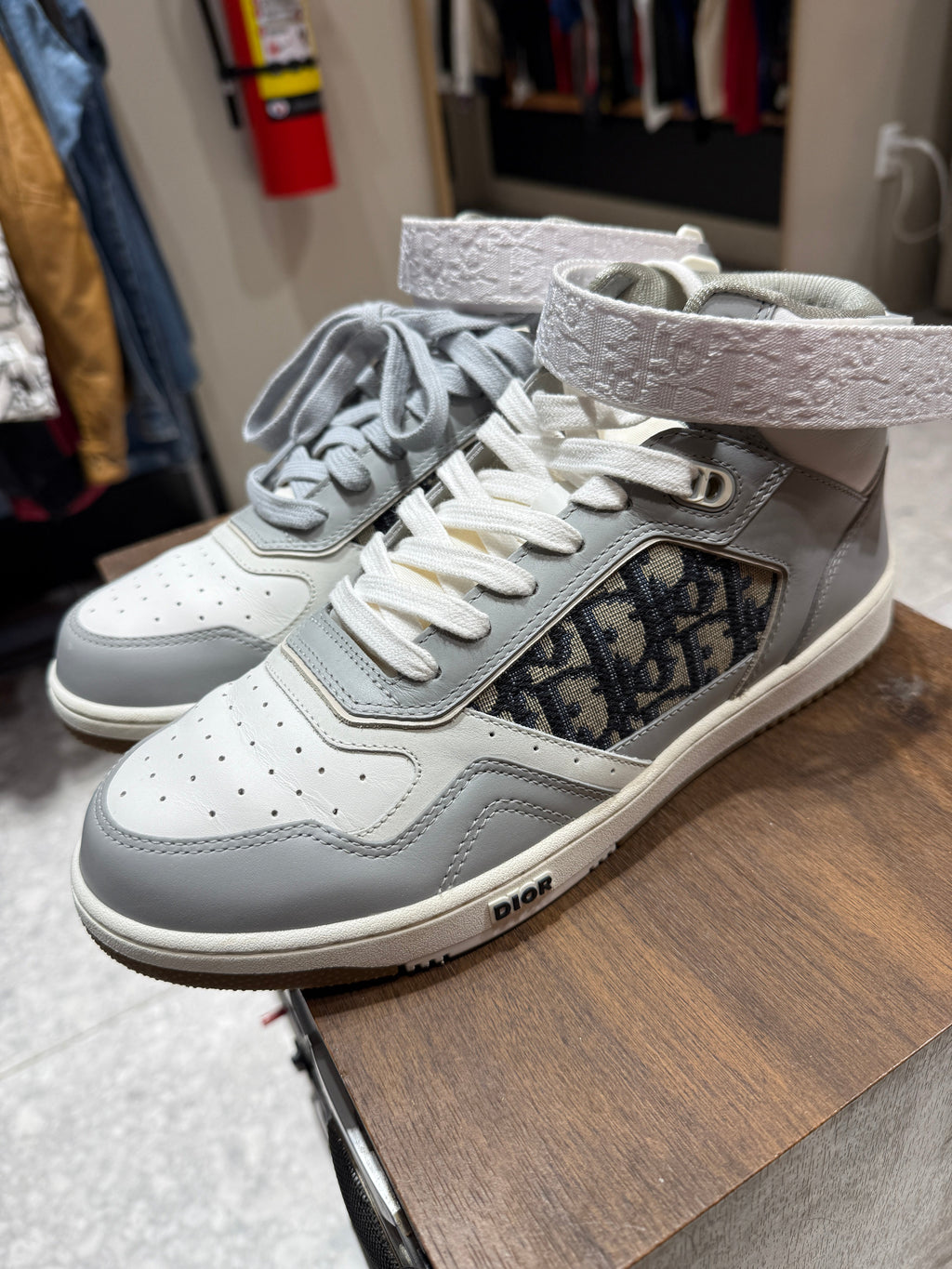 US 9 Dior B27 High Oblique Grey Sneakers