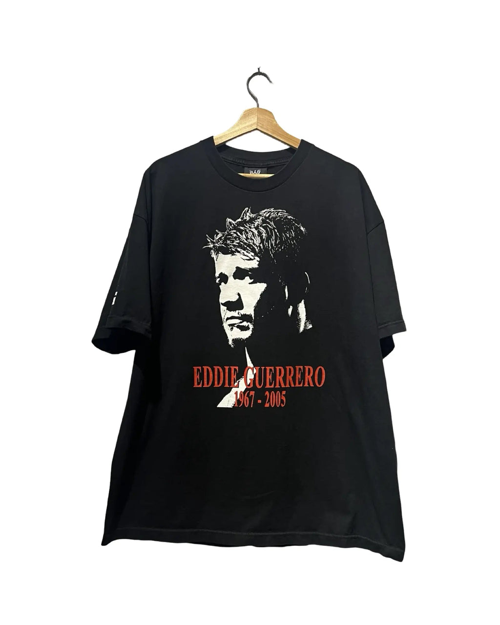Vintage 2005 WWE Eddie Guerrero RIP Tee product image 1