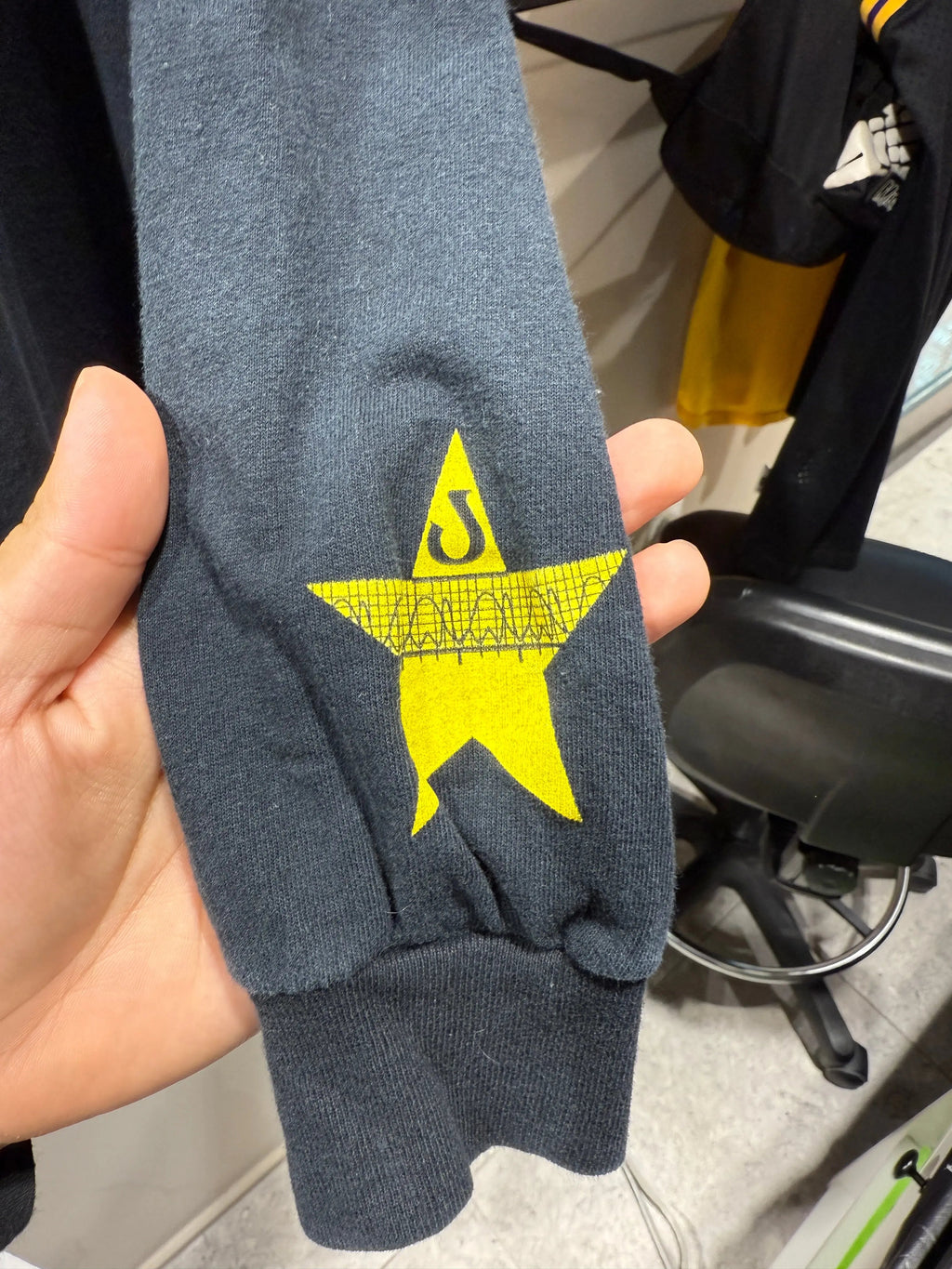 Vintage 2003 Jane’s Addiction Star Ritual Long Sleeve Tee product image 3