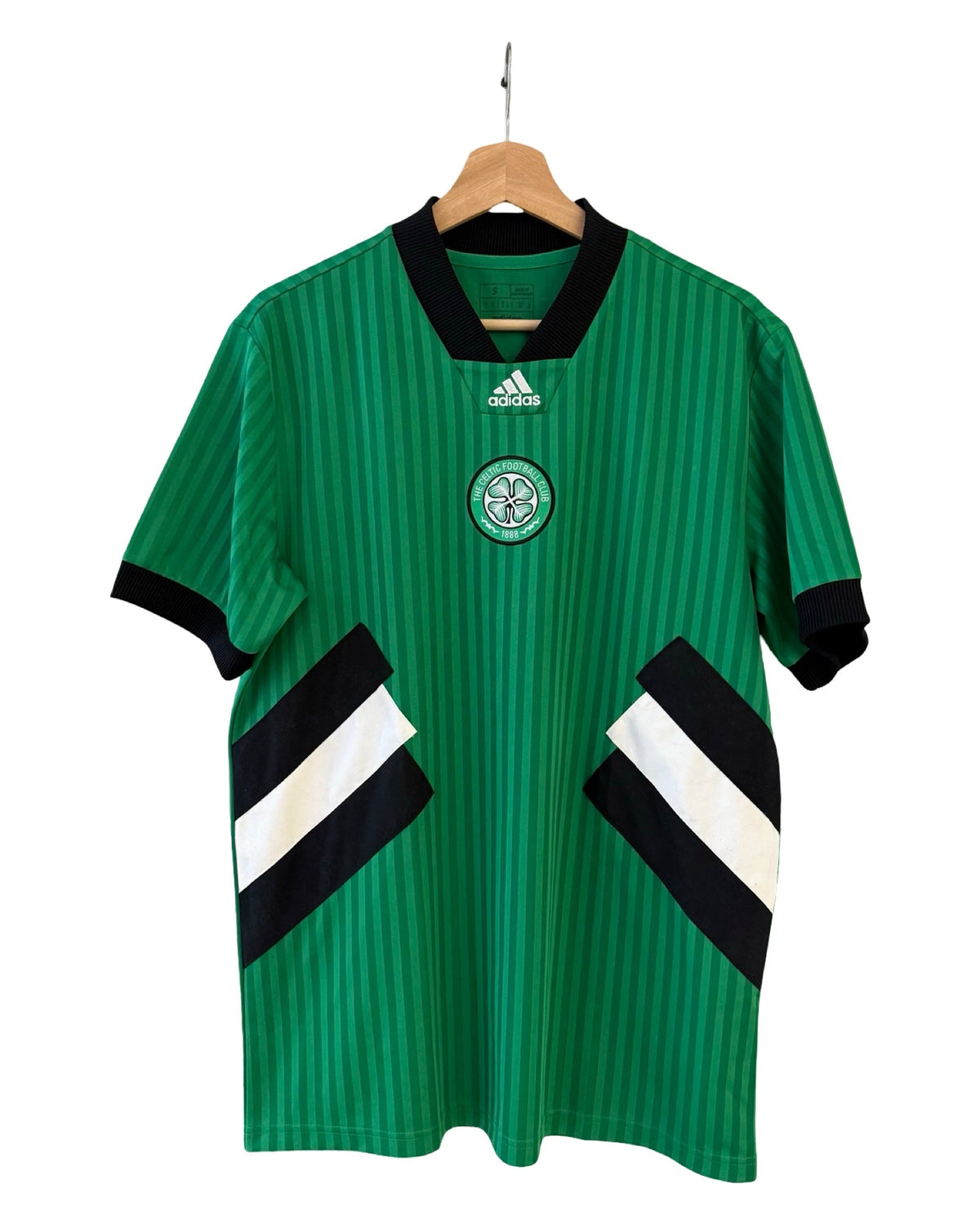 2022 Adidas Celtic Glasgow Green Soccer Jersey product image 1
