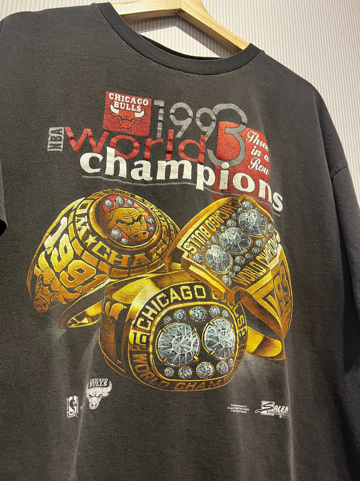 Vintage 1993 Chicago Bulls 3-Peat Championship Tee product image 2