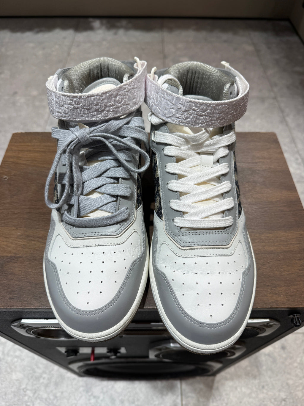 US 9 Dior B27 High Oblique Grey Sneakers