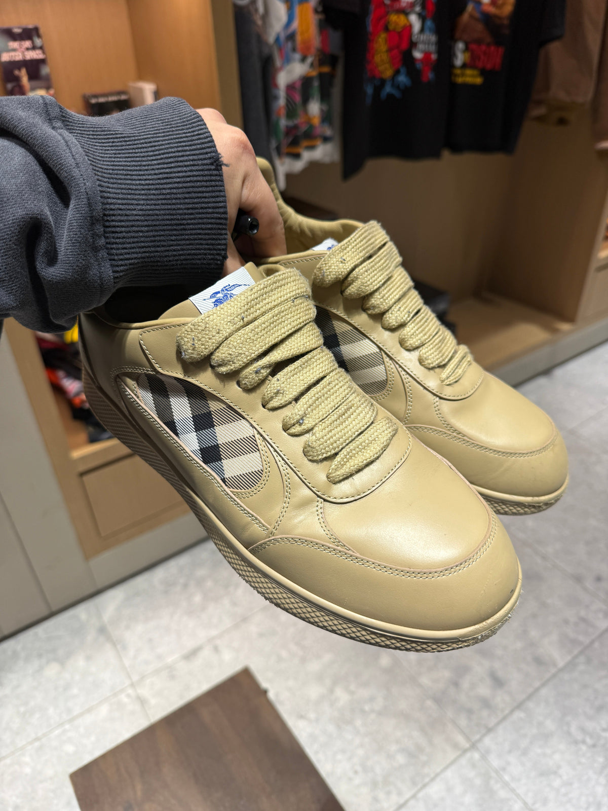 US 10 Burberry Leather Check Terrace Sand Sneakers