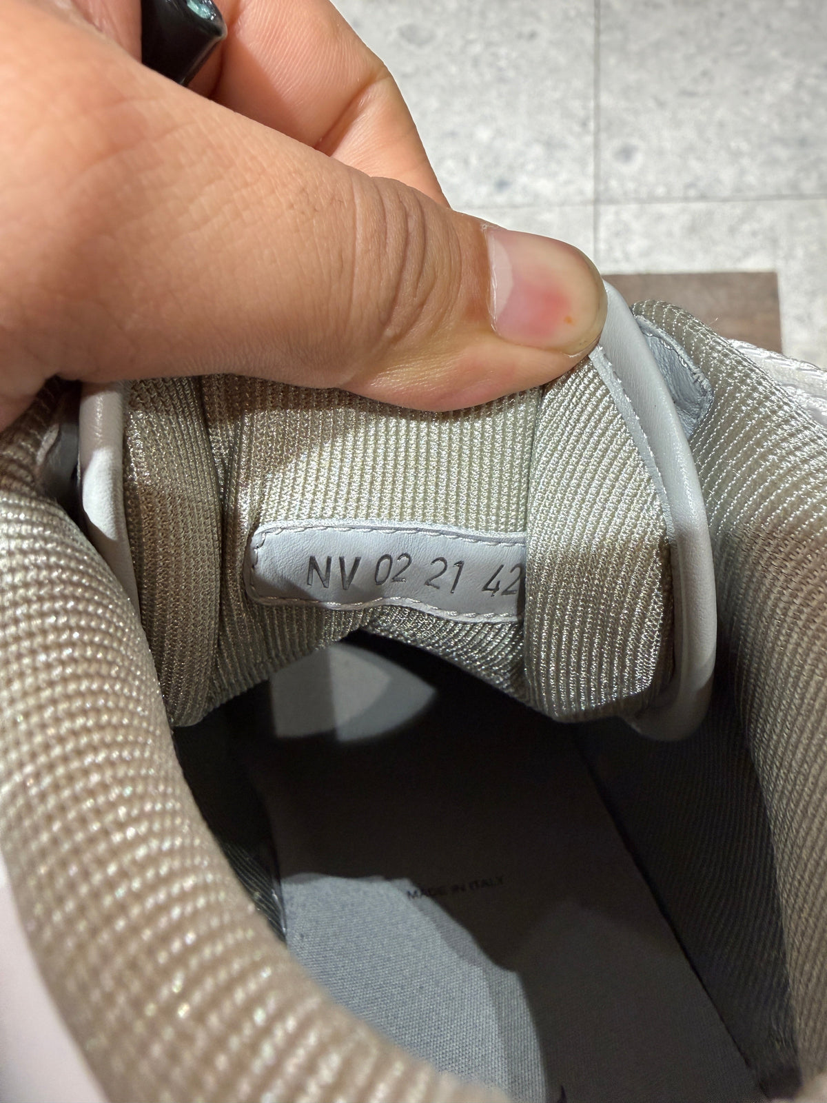US 9 Dior B27 High Oblique Grey Sneakers