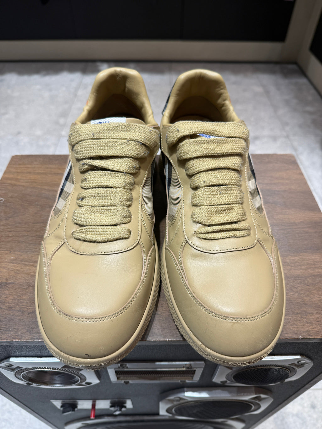 US 10 Burberry Leather Check Terrace Sand Sneakers