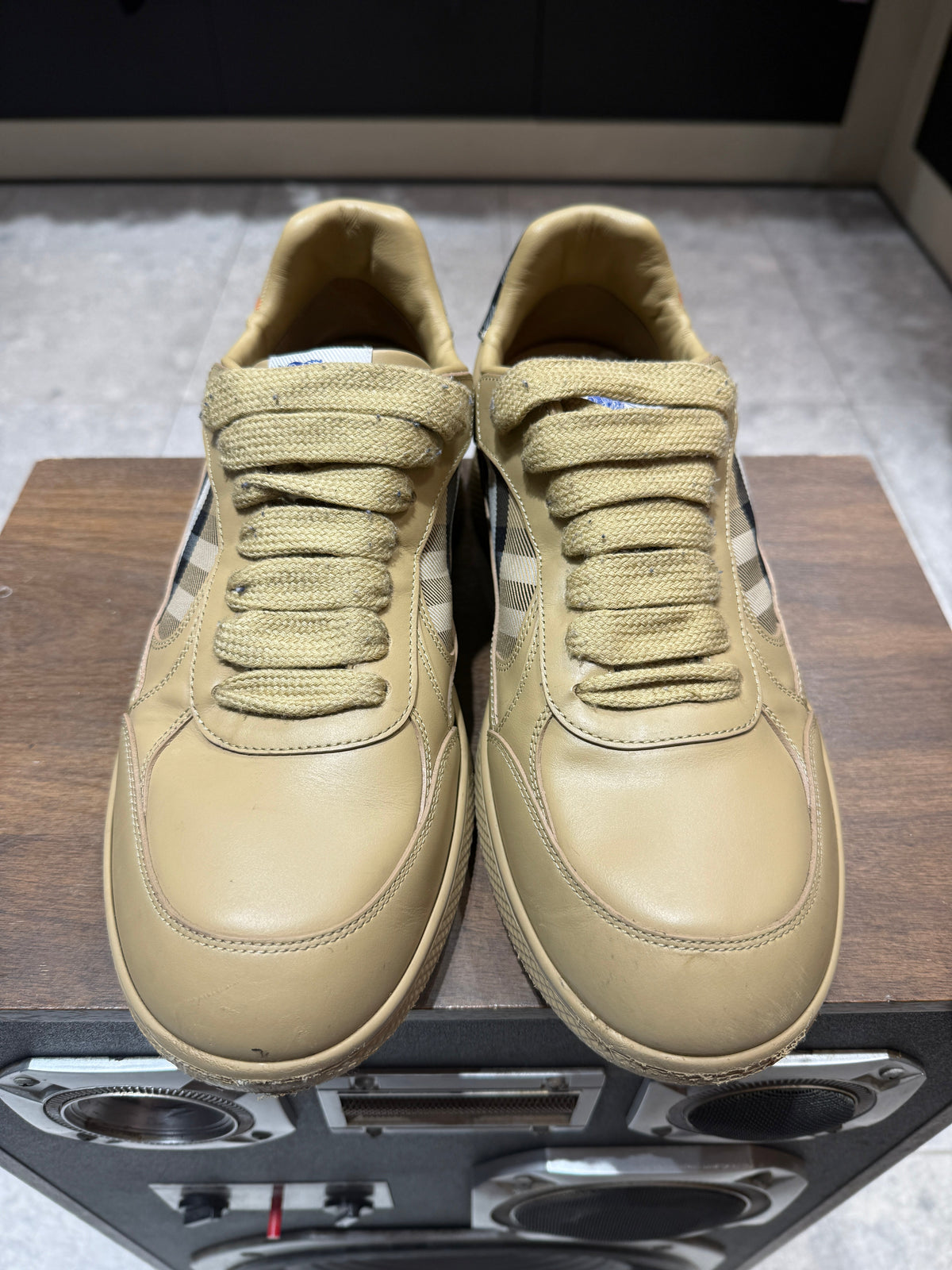 US 10 Burberry Leather Check Terrace Sand Sneakers