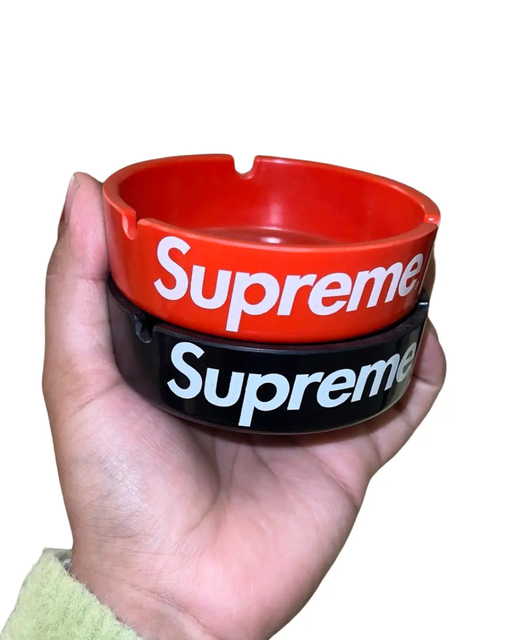 SS/08 Supreme Red & Black Ashtray Set