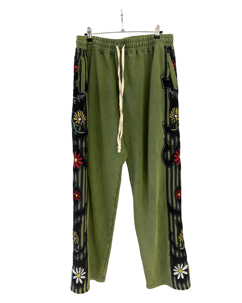 Vale Forever Floral Green Embroidered Sweatpants