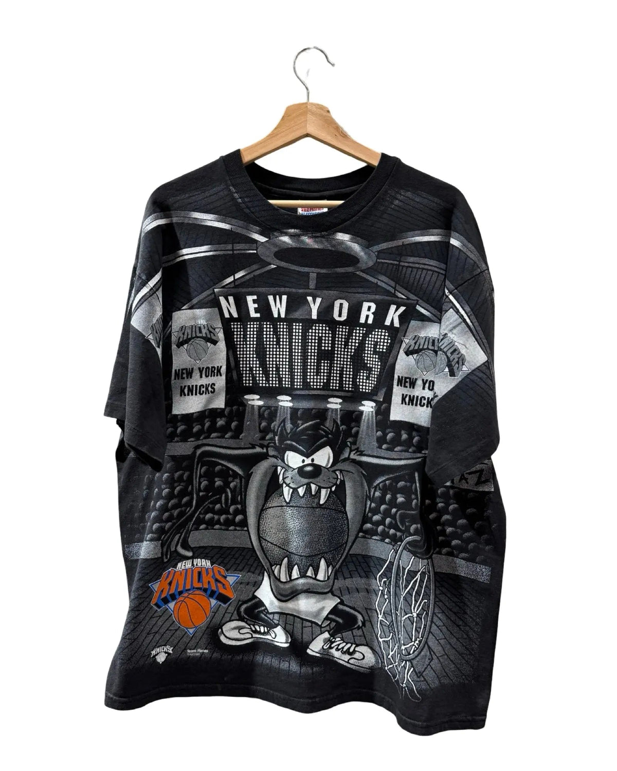Vintage 90s New York Knicks Taz Big Print Tee product image 1